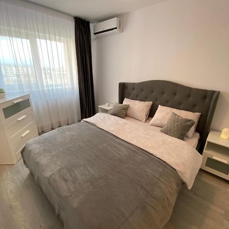 Ferienwohnung Zian Flat Bukarest Exterior foto